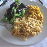 quinoa-chicpeas-and-salad